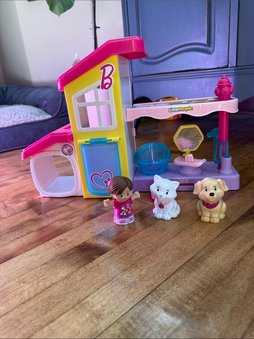 Fisher-Price Little People Barbie Play & Care Pet Spa